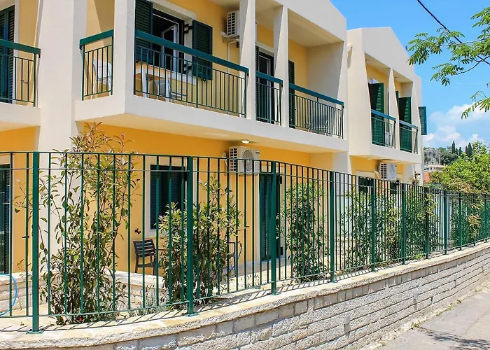 Wave Luxury Apartments